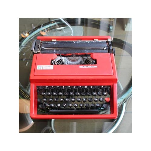 Olivetti Class Typewriter, 1980s For Sale - Image 4 of 9