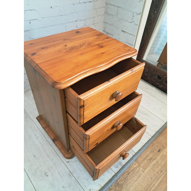 Vintage Bedside Tables in Pine, 1980s, Set of 2 For Sale - Image 10 of 16