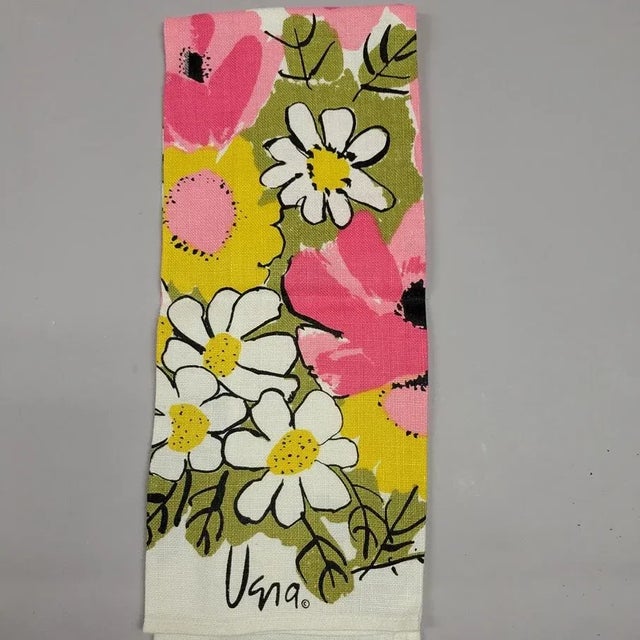Vera Wang Vintage Vera Pink, Green and Yellow Floral Linen Tea Towel For Sale - Image 4 of 4