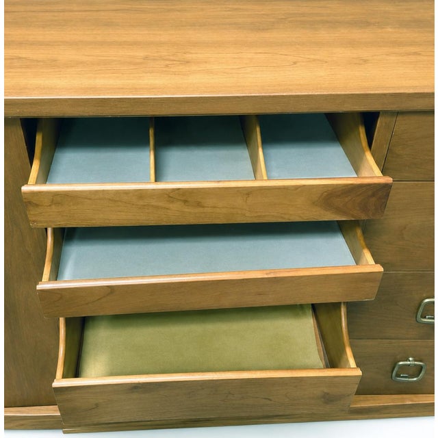 John Widdicomb Mid-Century Modern Credenza / Sideboard For Sale - Image 4 of 6