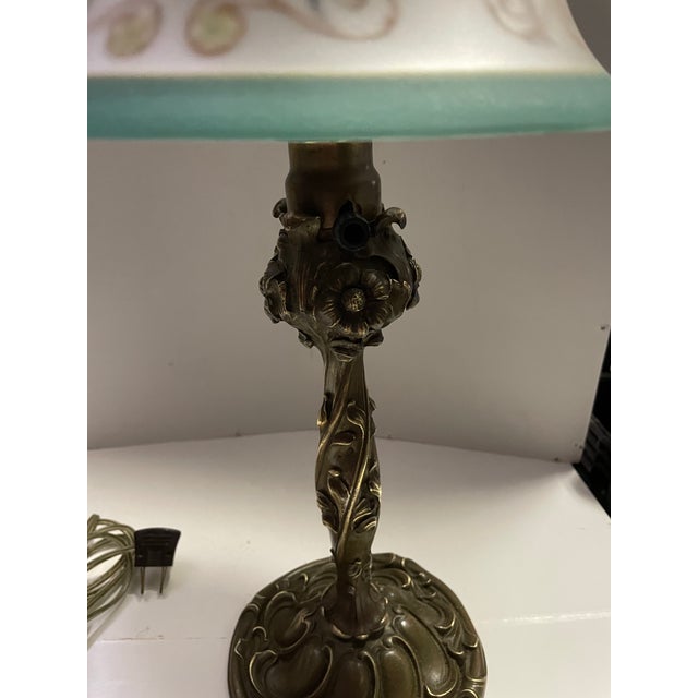 1930s Art Deco Signed Pairpoint Reverse Painted Lamp W/Bronze Base For Sale - Image 10 of 12