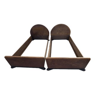 Amsterdamse School Oak Twin Beds by Willem Penaat for Metz & Co., Netherlands, 1920s, Set of 2 For Sale