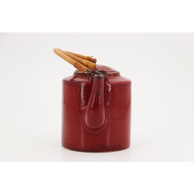 1900 - 1909 1900s Chinese Oxblood Glaze Stoneware Teapot With Bamboo Handles For Sale - Image 5 of 13
