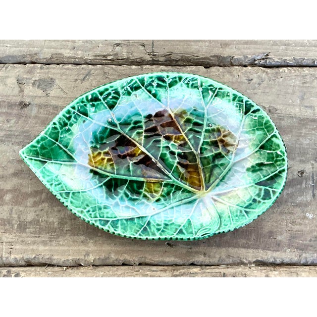 Mid 20th Century Vintage English Majolica Leaf Plate For Sale - Image 5 of 12