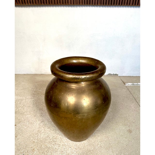 Metal Large Italian Hand-Hammered Brass Vase attributed to Egidio Casagrande, 1950s For Sale - Image 7 of 15
