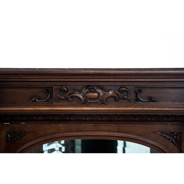 French Showcase, 1800s For Sale - Image 6 of 11