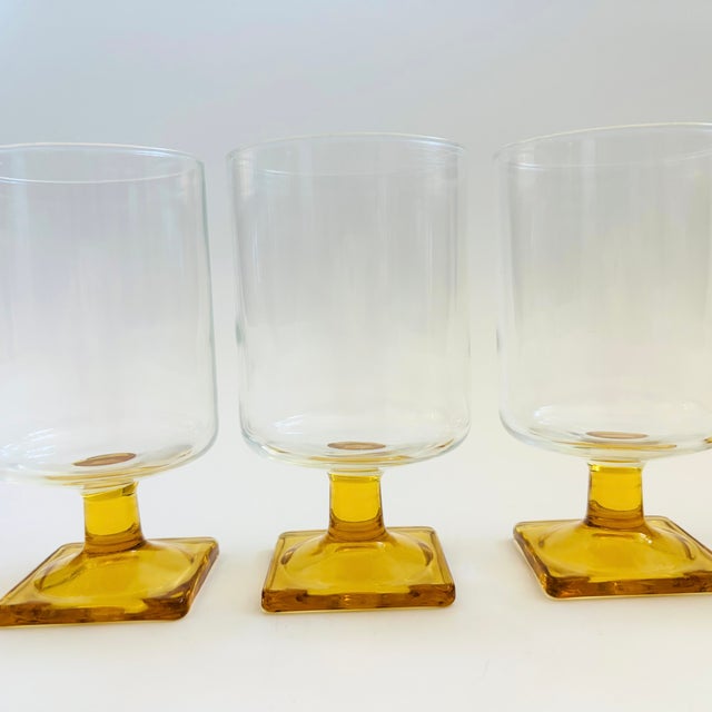 Mid 20th Century MCM Yellow Stemmed Wine Glasses - Set of 4 - Nordic Topaz by Federal Glass For Sale - Image 5 of 8