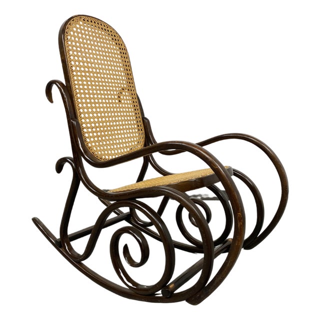 Small No. 10 Children's Rocking Chair attributed to Thonet, 1930s For Sale