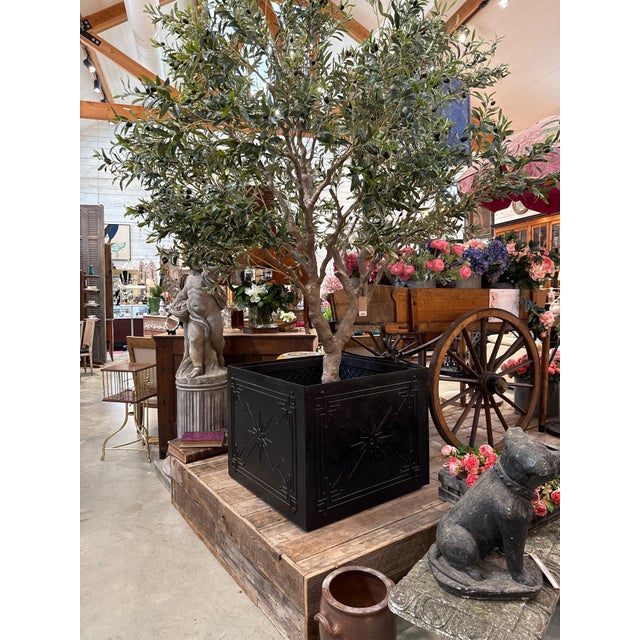 English Antique Glasgow Scotland Cast Iron Foundry Planter Circa 1860 For Sale - Image 3 of 12