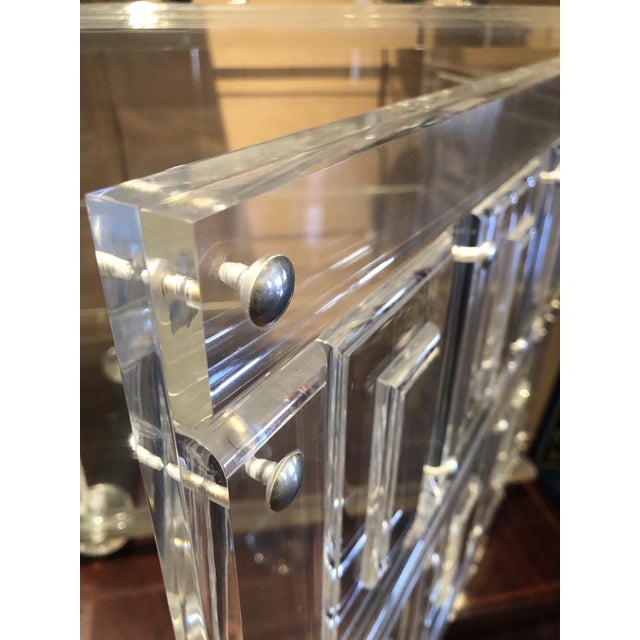 Methacrylate Display Trunk, 1970s For Sale - Image 7 of 11