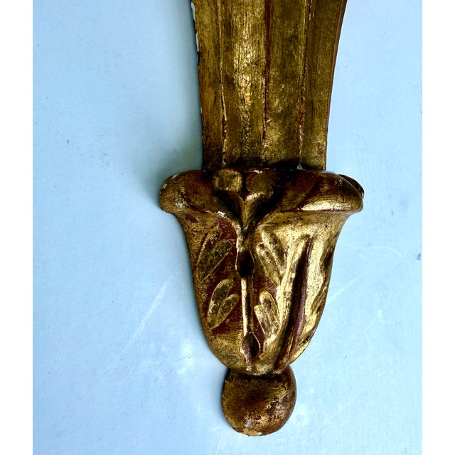 Italian Giltwood Wall Bracket Shelf With Acanthus Leaf Decoration Mid 20th Century For Sale - Image 11 of 14
