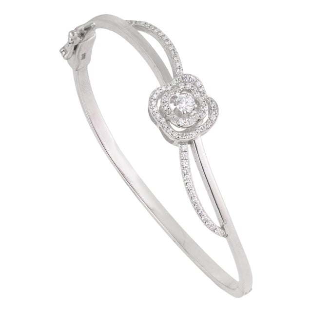 Carat&Her Floral Halo Pavé Set Bangle Bracelet in 925 Silver - Wedding Gift For Sale