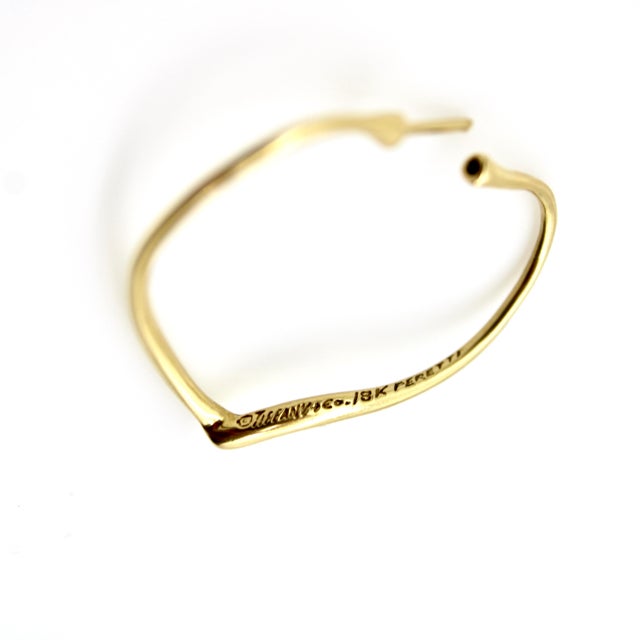 Metal 18k Gold Elsa Peretti for Tiffany & Co. Open Heart Hoop Earrings For Sale - Image 7 of 8