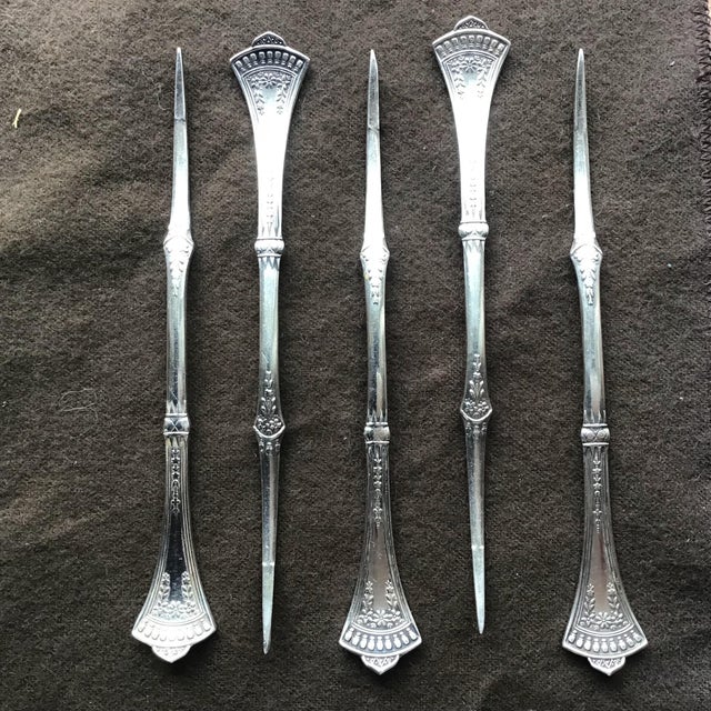 Mid 19th Century Vintage Rogers & Bro Beaux Art Silver Plate Lobster and Shellfish Picks. - Set of 5 For Sale - Image 5 of 9