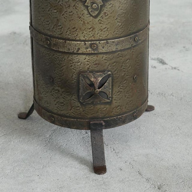 Metal Arts and Crafts Umbrella Stand in Hand Hammered Metal, 1890s For Sale - Image 7 of 12