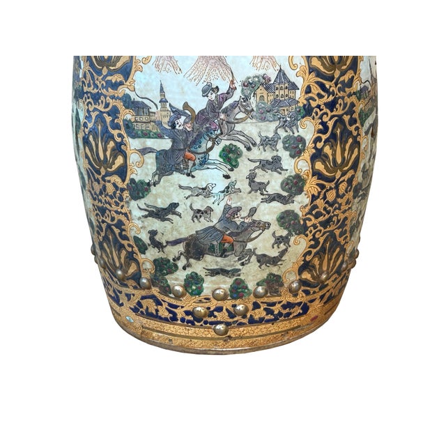 1970s Vintage Oriental Chinoiserie Western Graphic Porcelain Stool Table Ottoman For Sale - Image 5 of 9