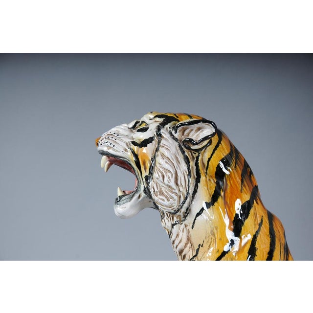 Large Italian Hollywood Regency Ceramic Tiger, 1970s For Sale - Image 12 of 18