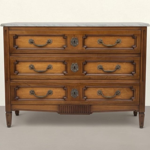 Henredon Mid-Century French Louis XVI Style Marble Top Carved Walnut Commode / Chest For Sale - Image 4 of 6