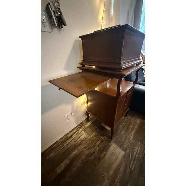 Antique Regina 15.5-Inch Disc Music Box With Original Oak Cabinet Stand & 18 Discs For Sale - Image 6 of 10