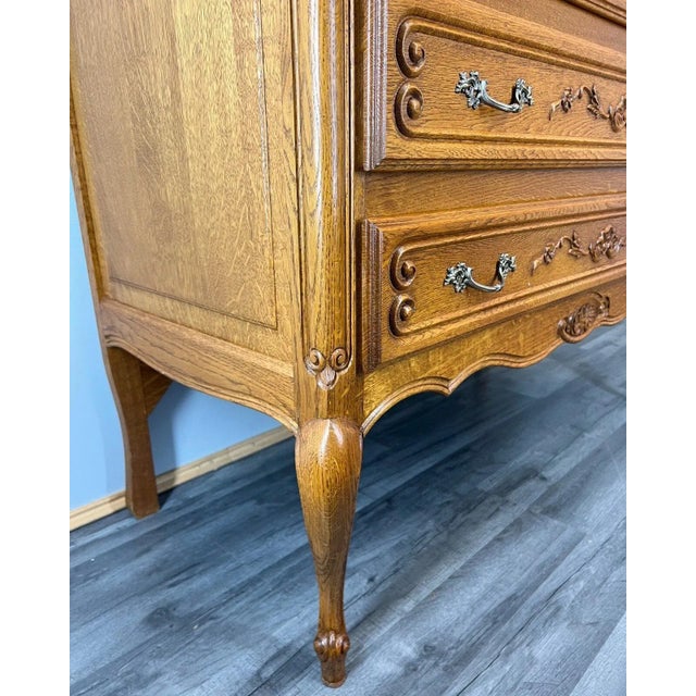 Vintage French Louis XIV Chest of Drawers For Sale - Image 8 of 13