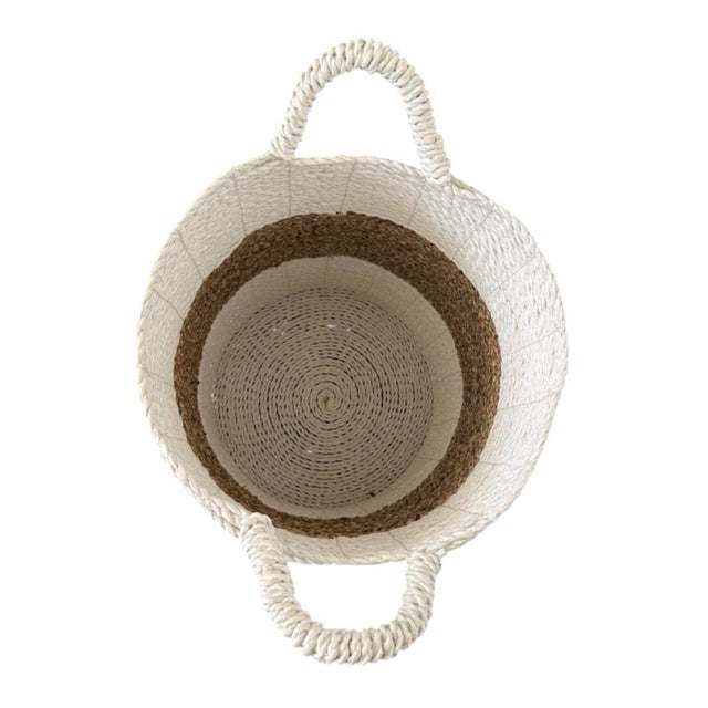 Vintage Coastal Two-Tone Woven Seagrass & Rope Storage Basket With Handles For Sale - Image 4 of 12