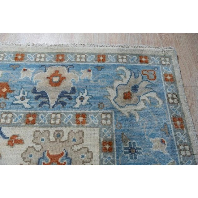 Contemporary 8x10 Ivory Hand-Knotted Wool Sky Blue Border Classic Traditional Carpet Rug For Sale - Image 3 of 7