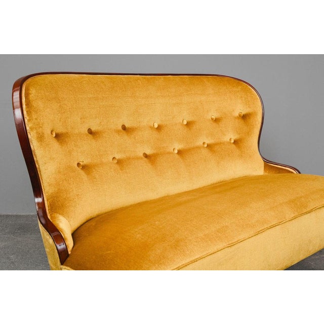 Mid-Century Sofa in Yellow For Sale - Image 11 of 18
