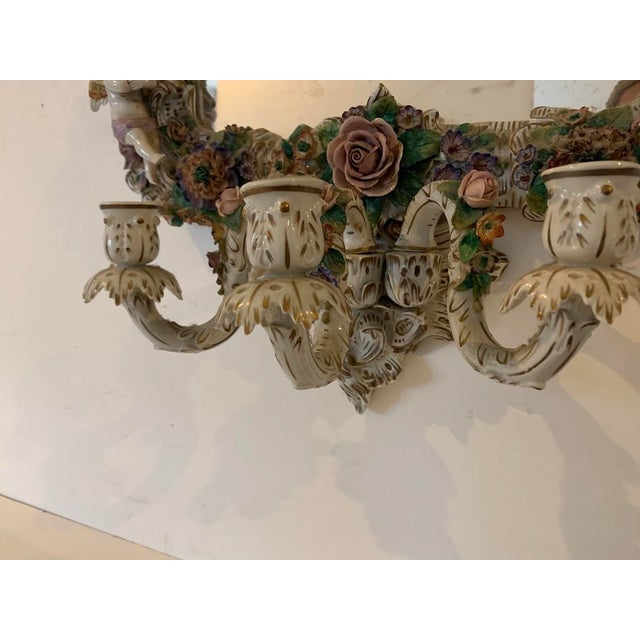 German Mirror with Candlesticks in Polychrome Porcelain For Sale - Image 5 of 17