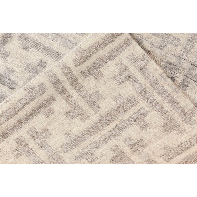 Large Terra Rug Handmade in Natural Wool by Doris Leslie Blau For Sale In New York - Image 6 of 7