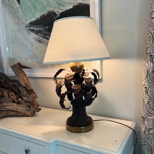 1970s 1970s Hart Associates Palm Lamp in Brass and Patinated Metal For Sale - Image 5 of 8