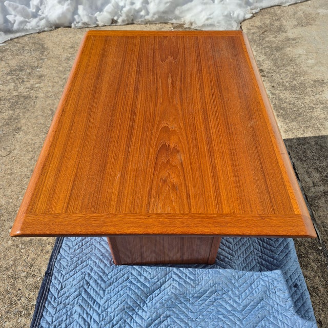 Vejle Stole & Møbelfabrik 1980s Vejle Stole & Mobelfabrik Danish Modern Teak Pedestal Base Rectangular Side End Table For Sale - Image 4 of 12