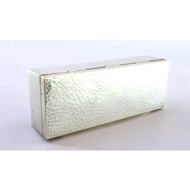 Hammered Silver Snuff Box with Application and Gilt Interior For Sale - Image 5 of 7