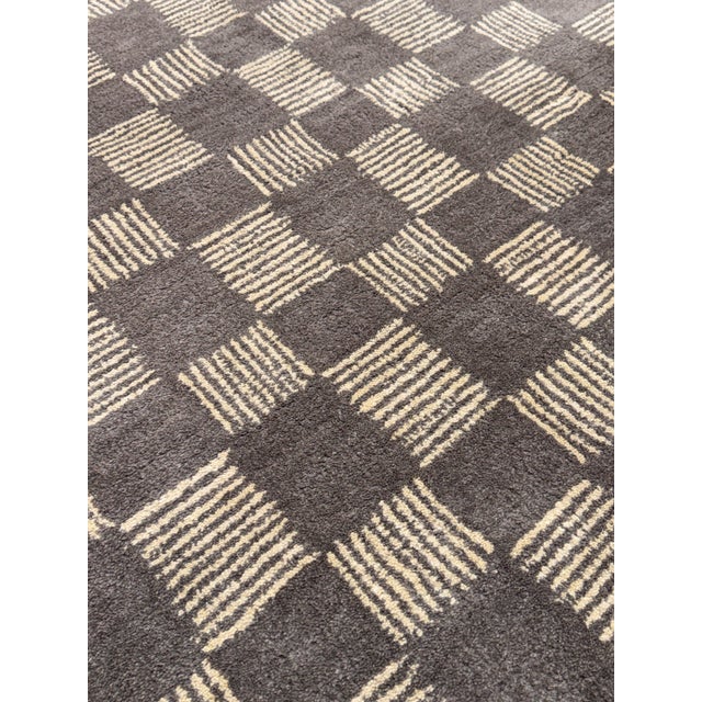 8ft 6in × 11ft 7in Contemporary Checkered Hand Tufted Wool Area Rug For Sale - Image 4 of 12