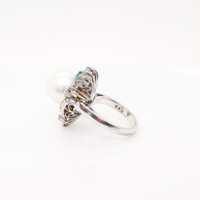 Mid-Century Platinum, Pearl, Emerald, & Diamond Cocktail Ring For Sale In Philadelphia - Image 6 of 10