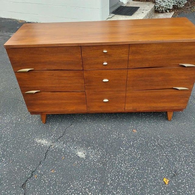 Mid 20th Century Kroehler MidCentury Modern 6 Drawer Dresser Chairish