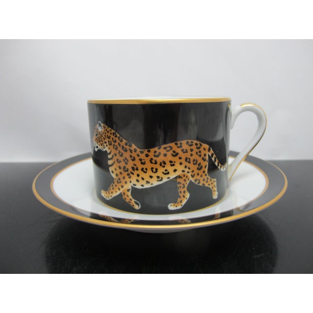 1980s Lynn Chase Leopard Cat Design Jaguar Jungle Porcelain 24k Gold Coffee Mug Cup For Sale - Image 5 of 13