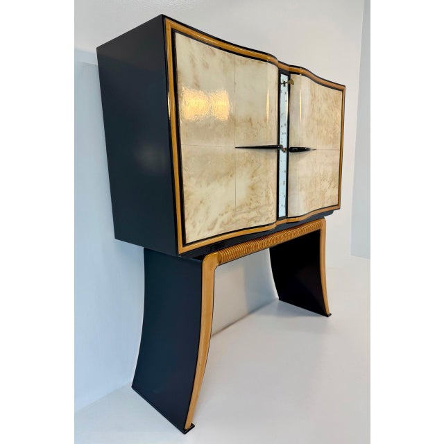 Paolo Buffa Italian Art Deco Bar Cabinet in Parchment attributed to Paolo Buffa, Italy, 1940s For Sale - Image 4 of 18