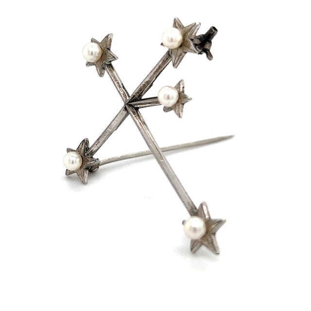 1990s Mikimoto Estate Akoya Pearl Cross Brooch Sterling Silver 4 mm For Sale - Image 4 of 11