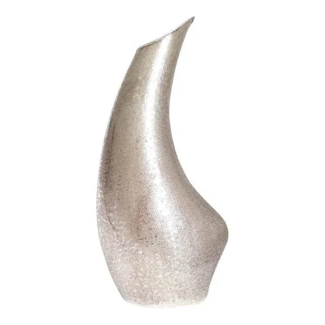 Vintage Solid Silver Vase of Italian Craftsmanship Forged For Sale - Image 4 of 11