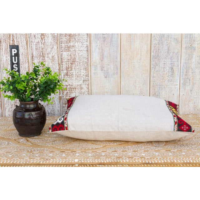Early 21st Century Aayu Linen Tribal Border Pillow For Sale - Image 5 of 9