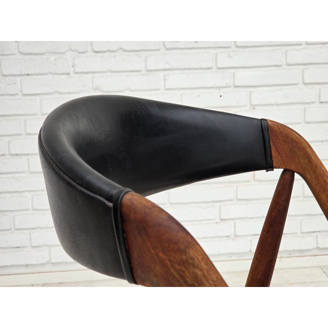 Danish Model 31 Armchairs in Leather and Teak by Kai Kristensen, 1960s, Set of 4 For Sale - Image 6 of 18