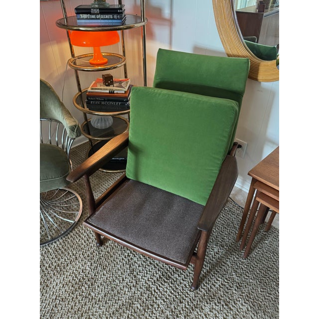 A mid century modern lounge chair from Guy Rogers’ iconic “Manhattan” line, made in the UK, circa 1960s. Recently...
