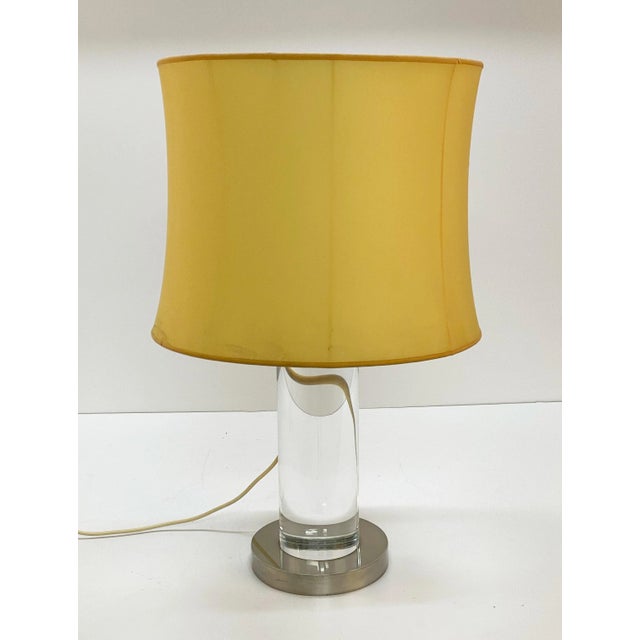 Mid-Century Modern Mid-Century Italian Table Lamp with Acrylic Glass Column & Brass Base by Romeo Rega, 1970s For Sale - Image 3 of 18