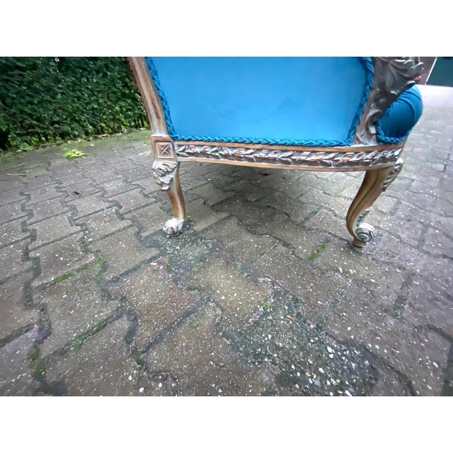 1970s 1970 French Louis XVI Pastel Beech Blue Velvet Settee For Sale - Image 5 of 15