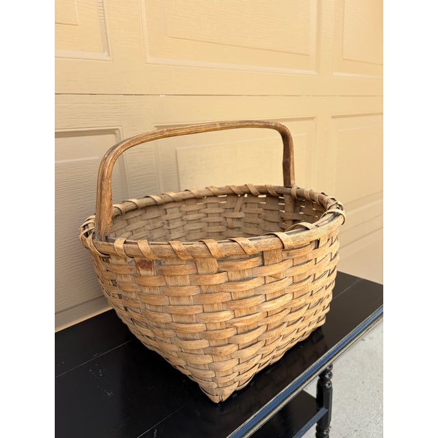 Late 19th Century Antique Late 19th Century American Splint Oak Gathering Basket For Sale - Image 5 of 10