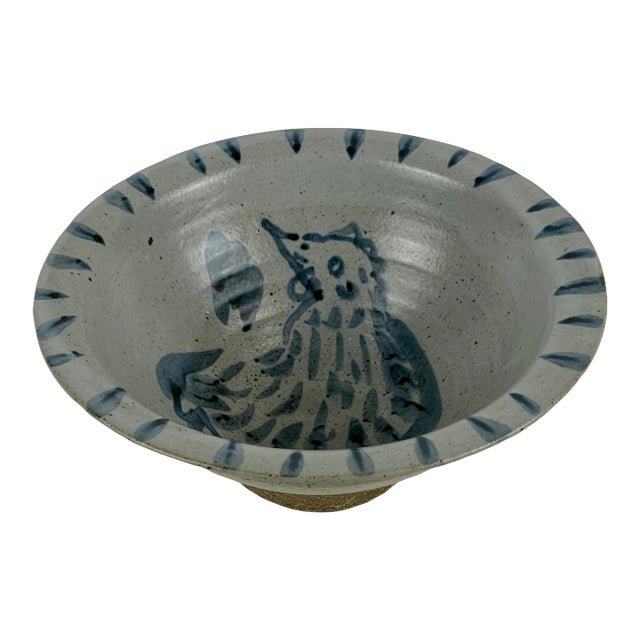 1990s Blue Round Decorative Ceramic Bowl With Bird Illustration For Sale