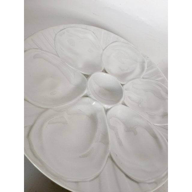 Gold Set of 4 Majolica Plates in White Ceramic, France, 1980s, Set of 4 For Sale - Image 8 of 13