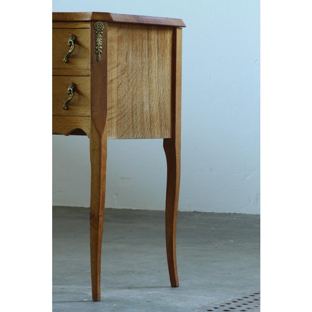 Vintage Danish Oak Nightstands with Hand-Carved Drawer Fronts, 1970s, Set of 2 For Sale - Image 9 of 18
