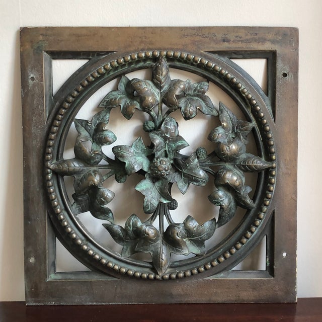 American Late 19th-Century Cast Bronze Foliate Architectural Element For Sale - Image 3 of 12