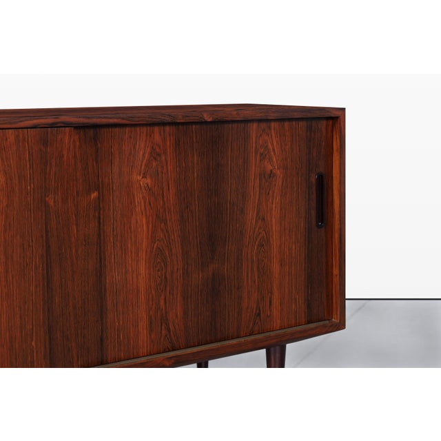 Wood Danish Modern Rosewood Credenza by Carlo Jensen for Poul Hundevad For Sale - Image 7 of 15
